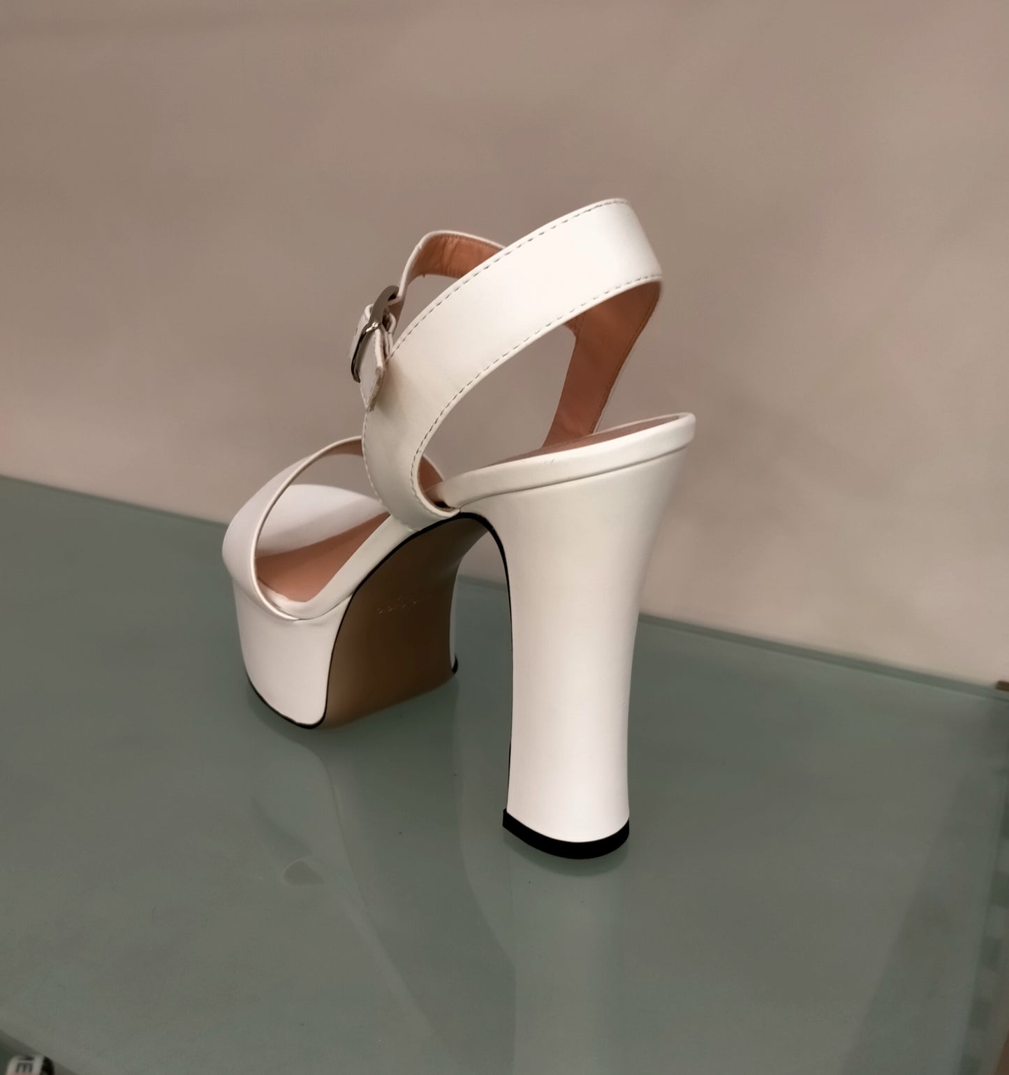 Sandali LONIGRO con plateau in pelle bianca