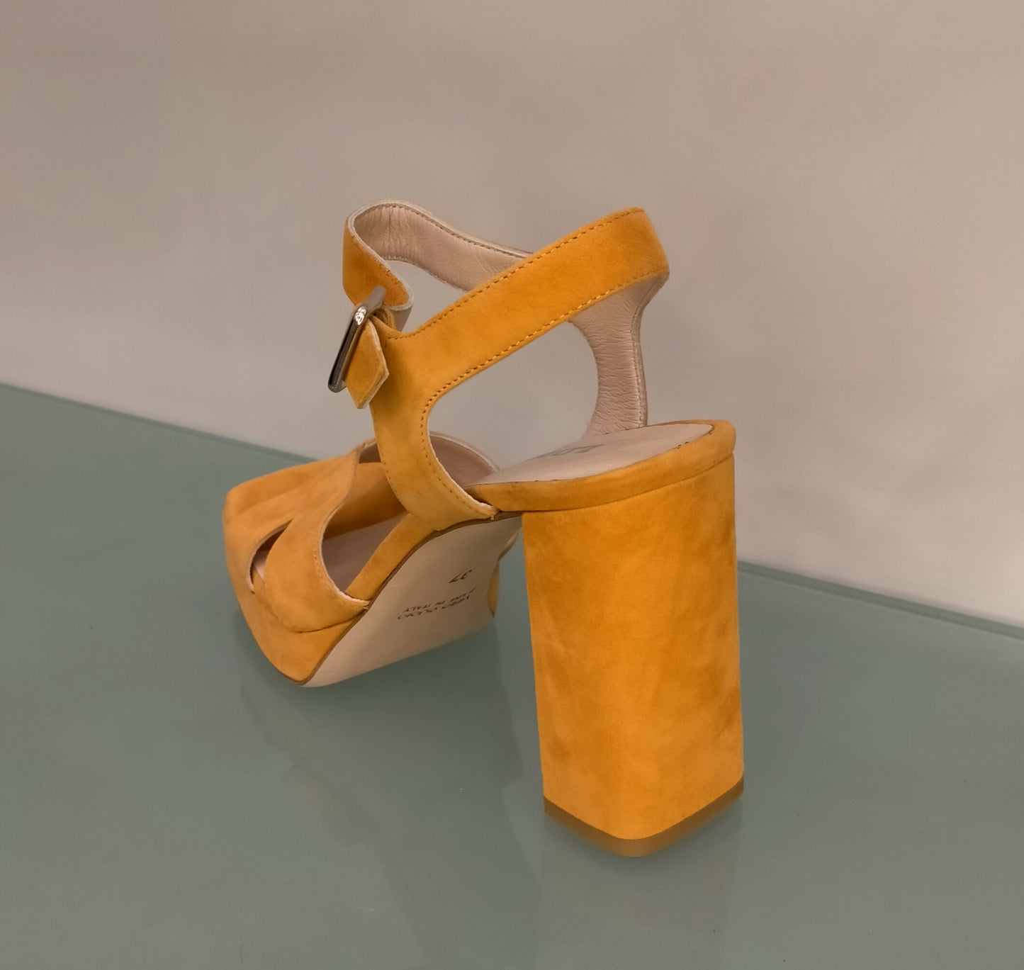 Sandali LONIGRO con plateau in camoscio arancio - punta quadrata