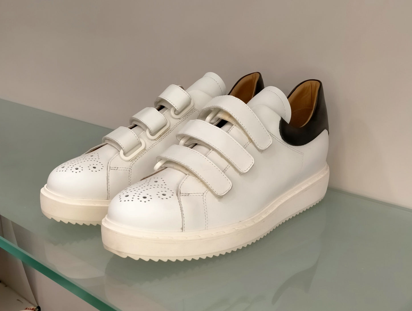 Sneakers LONIGRO in pelle bianca con strap