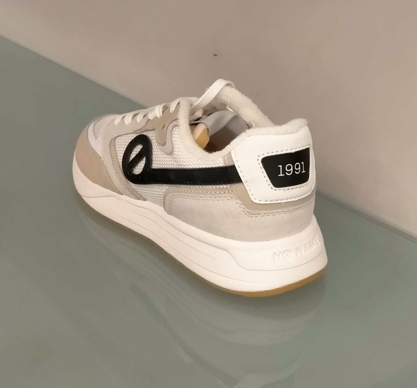 Sneakers NO NAME in tessuto bianco più riporto in pelle tortora logo nero