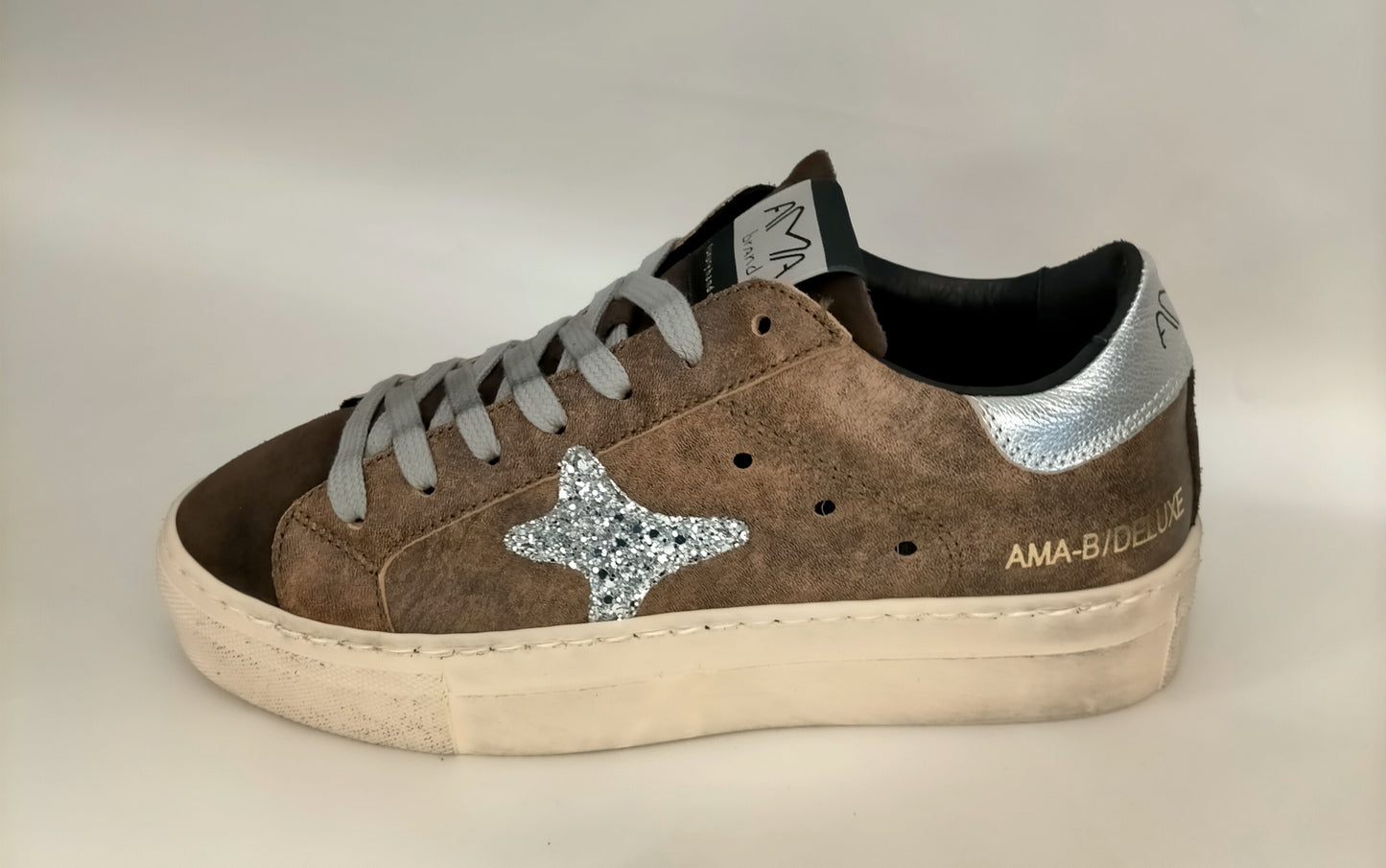 Sneakers AMA BRAND 2914 in pelle marrone