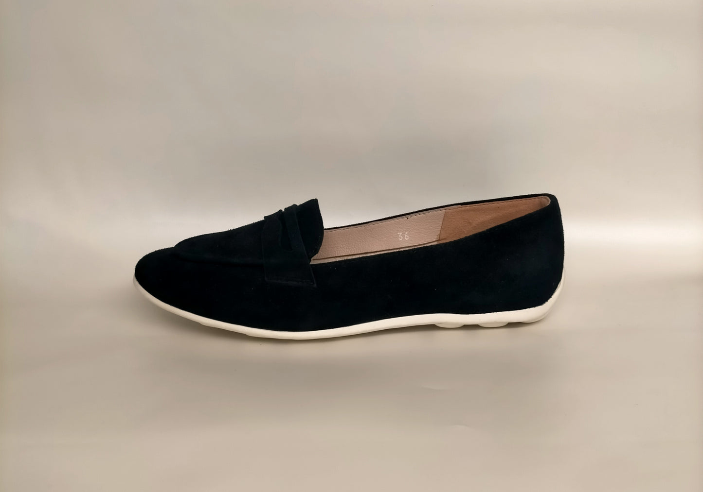 Mocassini LONIGRO in camoscio nero fondo gomma