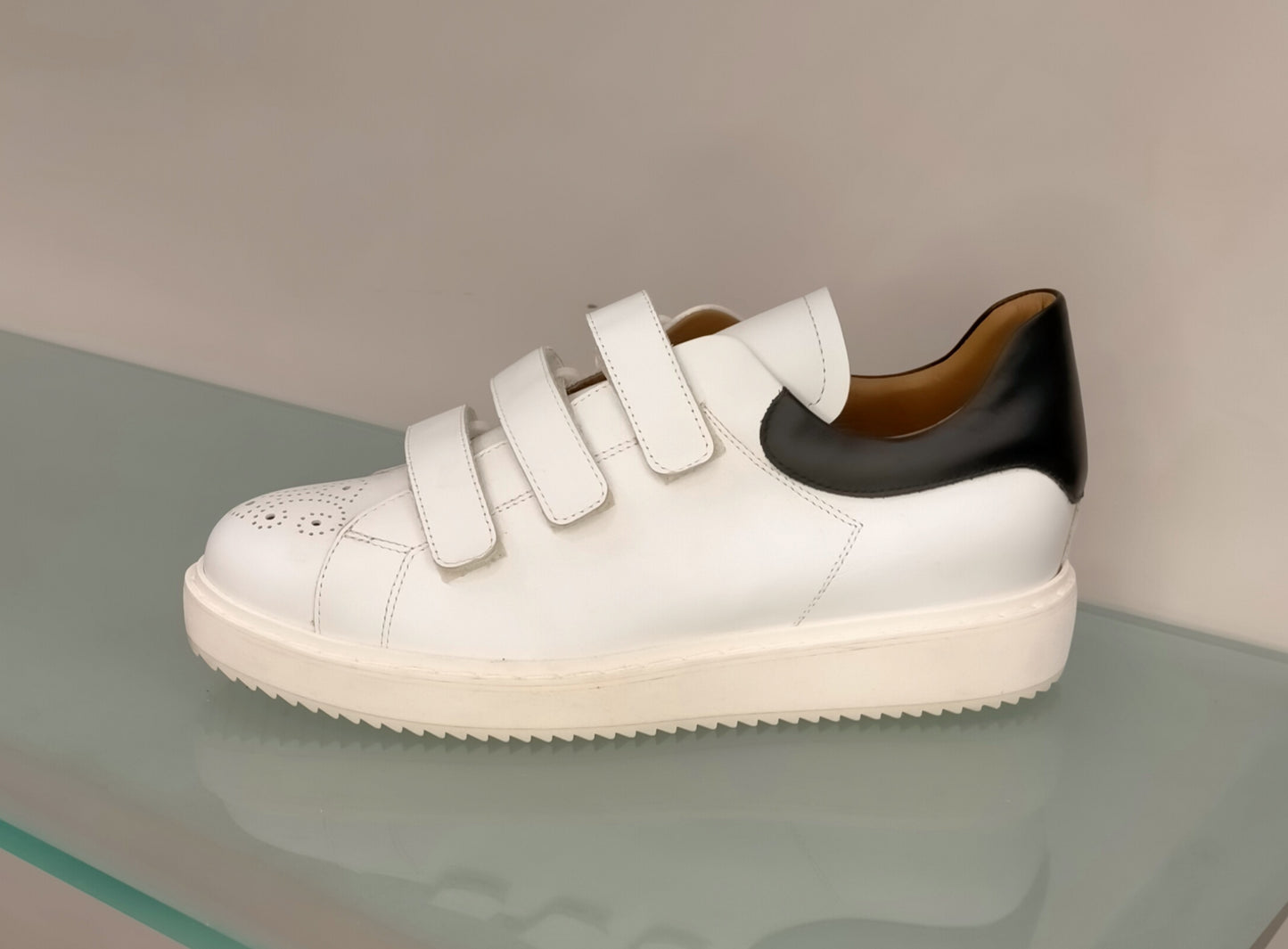 Sneakers LONIGRO in pelle bianca con strap