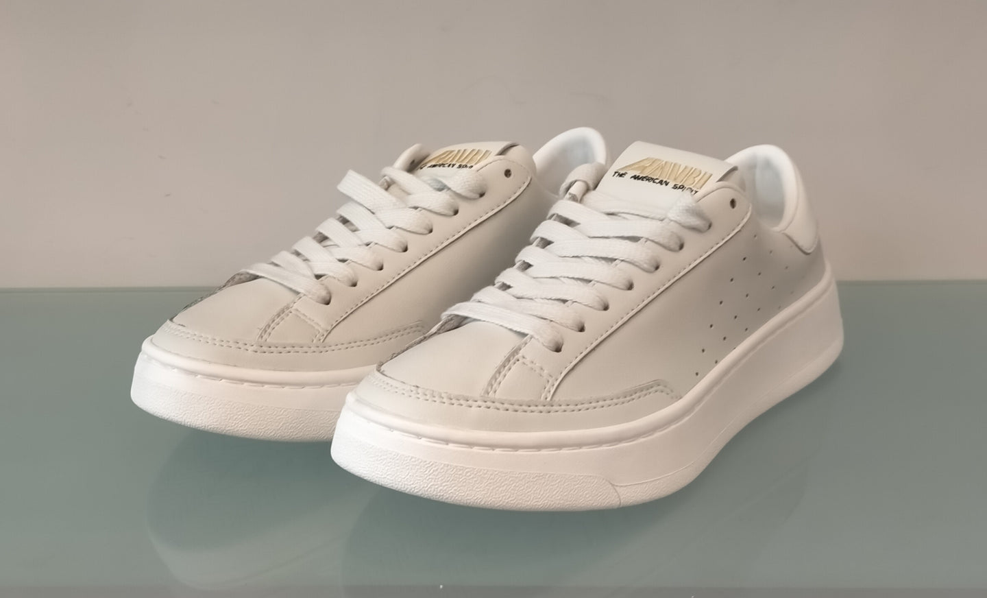 Sneakers AMBI TRAILMATE-2 white patent
