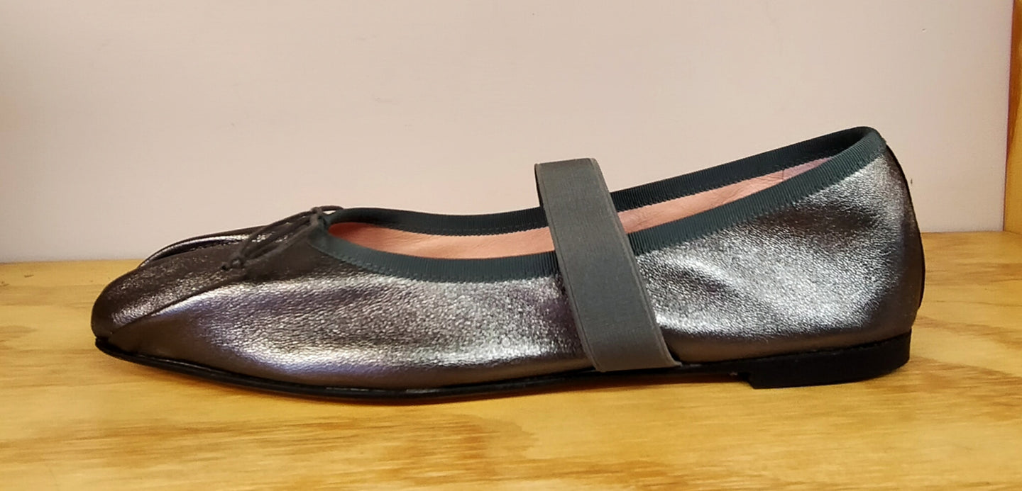 Ballerine PRETTY BALLERINAS 52026 in pelle crackle antracite