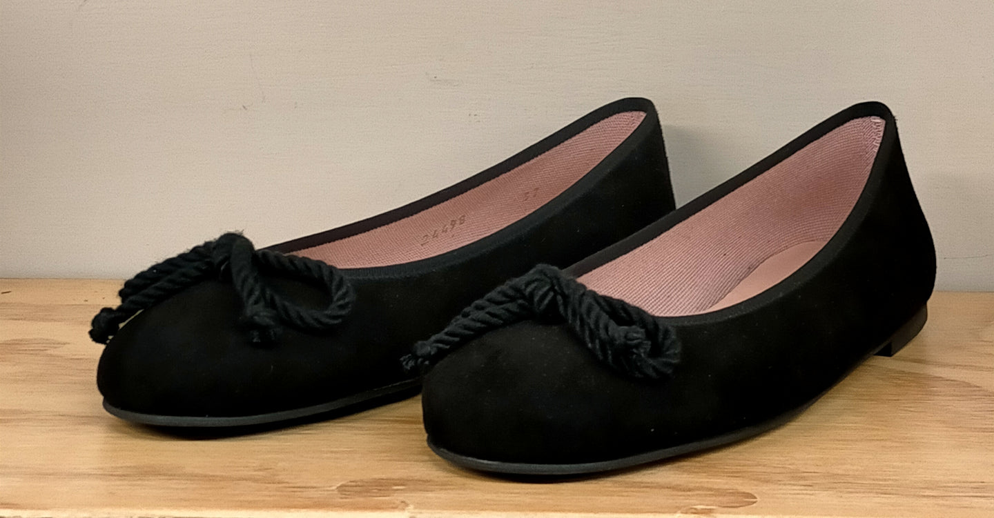 Ballerine PRETTY BALLERINAS 35663 in camoscio nero