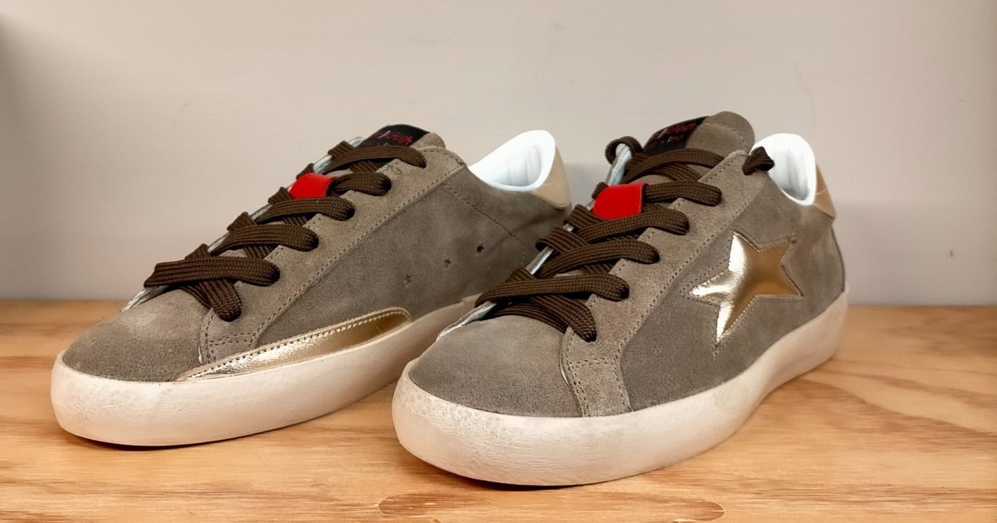 Sneakers ISHIKAWA 2760 in camoscio tortora stella oro