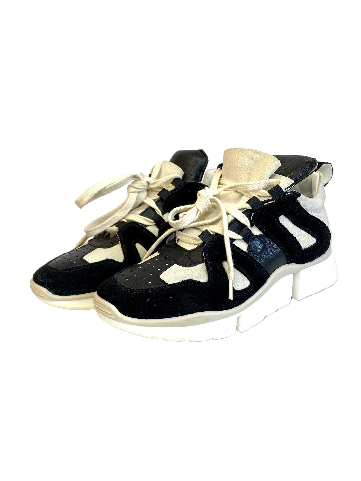 Sneakers LONIGRO in camoscio bianco e nero