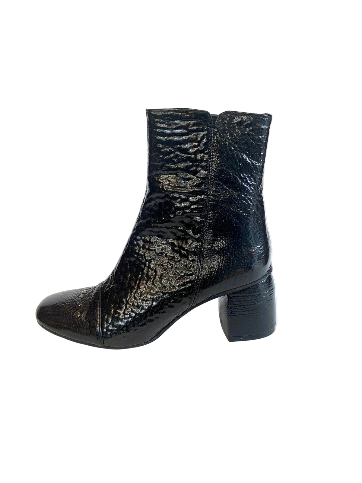Stivaletto Kudetà vernice nera con borchie 524705