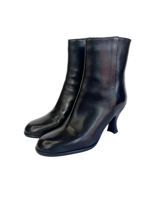 Stivaletto Lonigro nappa nera 6030S